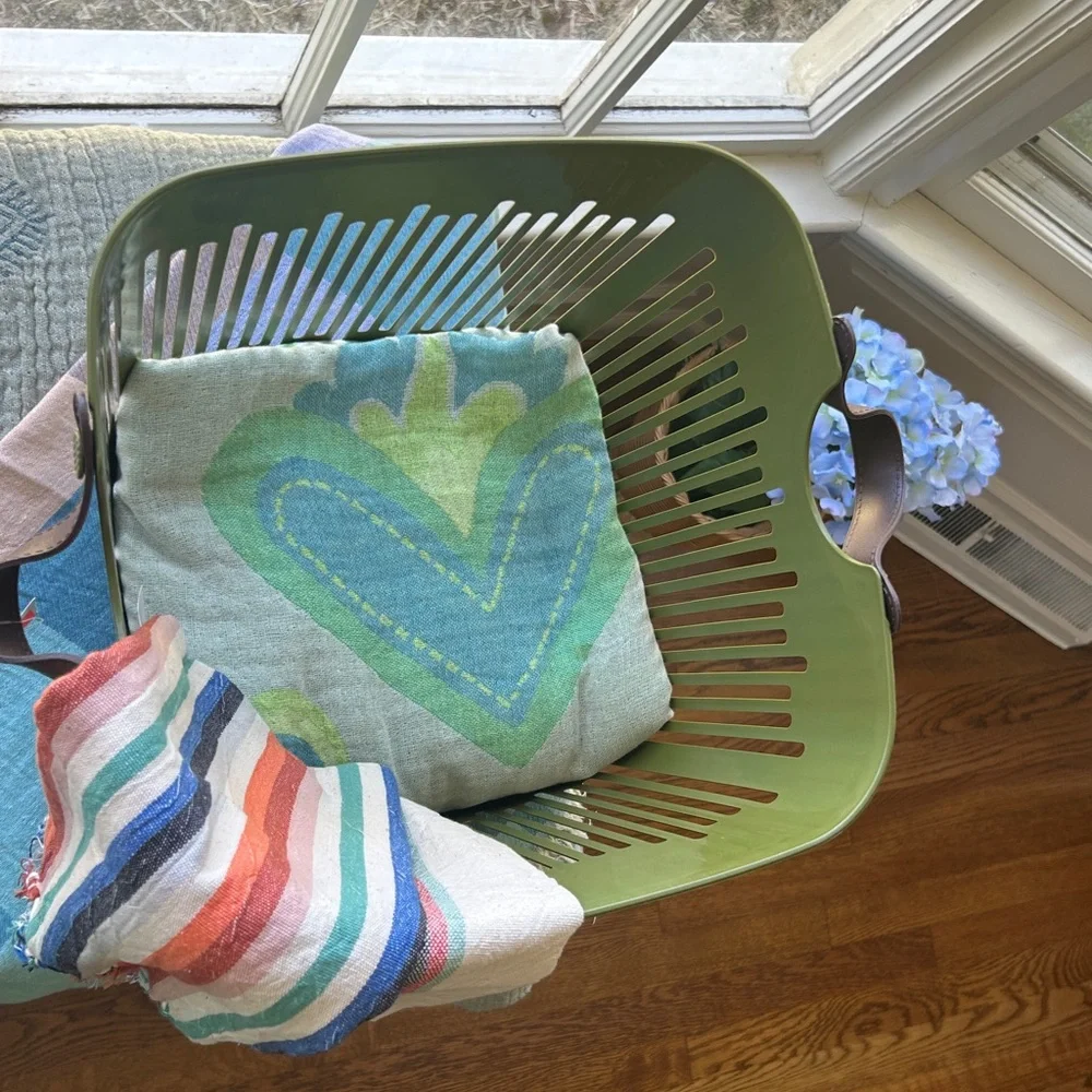 Amazon laundry basket